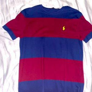 Polo t shirt.